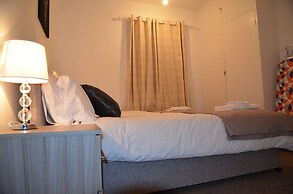 People Boxes Apartments - 74 Highbury