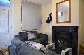 People Boxes Apartments - 38 Ridgway