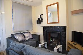 People Boxes Apartments - 38 Ridgway