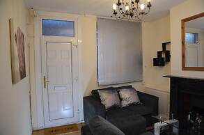 People Boxes Apartments - 38 Ridgway