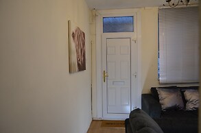 People Boxes Apartments - 38 Ridgway