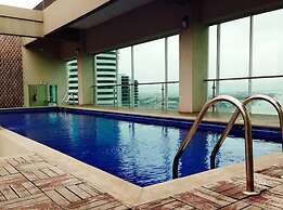 Luxury Suites Riverfront GYE