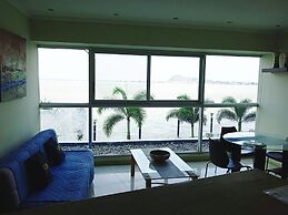 Luxury Suites Riverfront GYE