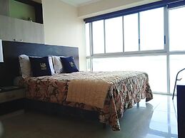 Luxury Suites Riverfront GYE