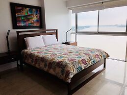 Luxury Suites Riverfront GYE