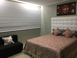 Luxury Suites Riverfront GYE