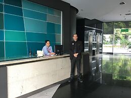 Luxury Suites Riverfront GYE