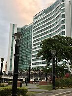 Luxury Suites Riverfront GYE