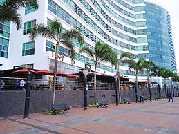 Luxury Suites Riverfront GYE
