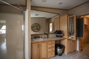 Swan Lake Resort Rentals