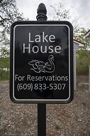 Swan Lake Resort Rentals