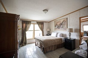 Swan Lake Resort Rentals