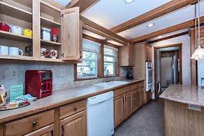 Swan Lake Resort Rentals