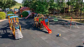 Granada Konferencia Wellness Sport Hotel