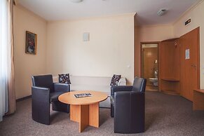 Granada Konferencia Wellness Sport Hotel