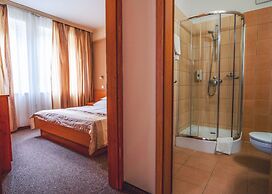 Granada Konferencia Wellness Sport Hotel