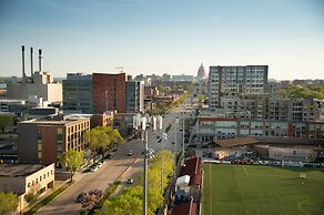 Hotel Indigo Madison Downtown by IHG
