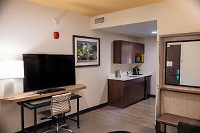 Holiday Inn & Suites Savannah Airport - Pooler by IHG