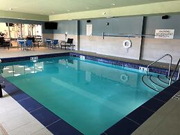 Holiday Inn Express & Suites Springfield North by IHG