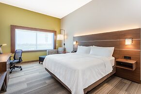 Holiday Inn Express & Suites Springfield North by IHG