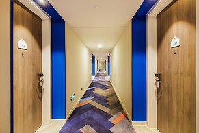 Holiday Inn Express Shanghai Xuhui Binjiang by IHG