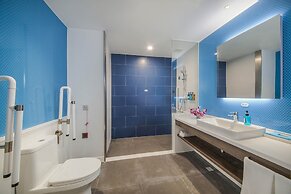 Holiday Inn Express Shanghai Xuhui Binjiang by IHG