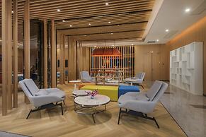 Holiday Inn Express Shanghai Xuhui Binjiang by IHG