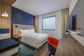 Holiday Inn Express Shanghai Xuhui Binjiang by IHG