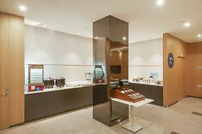 Holiday Inn Express Shanghai Xuhui Binjiang by IHG