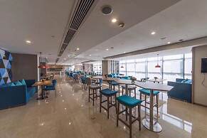 Holiday Inn Express Xichang City Center by IHG