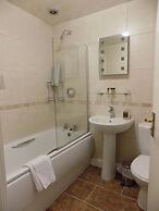 The Cottage Inn Hotel