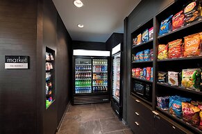 Courtyard by Marriott Atlanta Alpharetta/Avalon Area