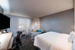 Courtyard by Marriott Atlanta Alpharetta/Avalon Area