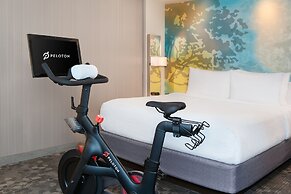 Courtyard by Marriott Atlanta Alpharetta/Avalon Area