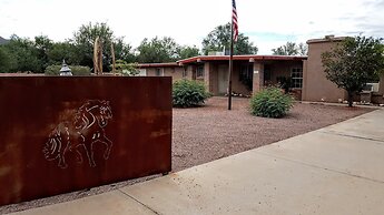 Family Friendly (Pets Welcome)