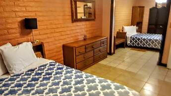 Family Friendly (Pets Welcome)