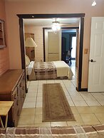 Family Friendly (Pets Welcome)