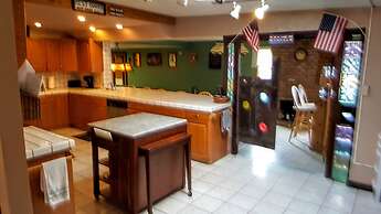 Family Friendly (Pets Welcome)