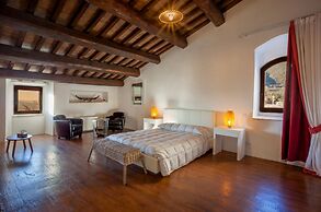 Il Castello Di Campello