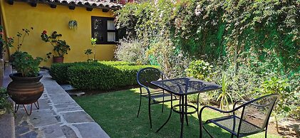 Hotel Ocho Barrios