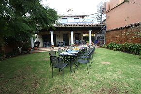 Hotel Ocho Barrios
