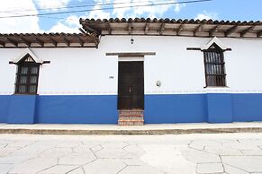 Hotel Ocho Barrios