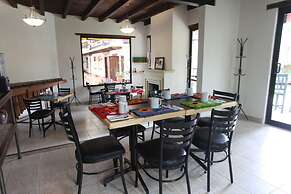 Hotel Ocho Barrios