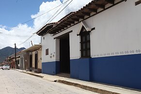 Hotel Ocho Barrios
