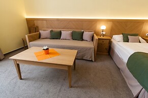 Karlova 25 Apartments