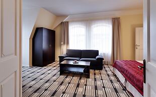 Karlova 25 Apartments