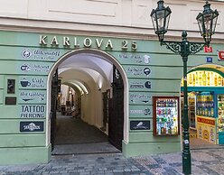 Karlova 25 Apartments