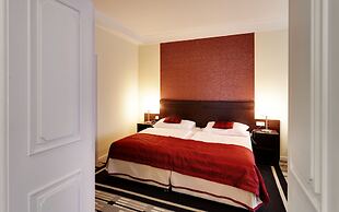 Karlova 25 Apartments