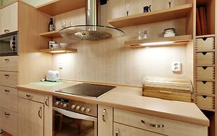 Karlova 25 Apartments