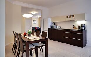 Karlova 25 Apartments
